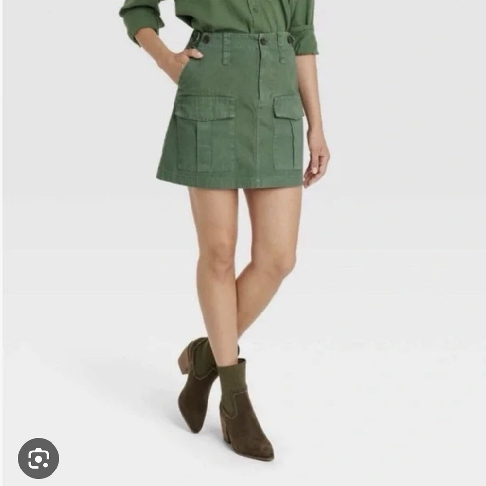 Universal Thread Green Cargo Skirt Adjustable Waist